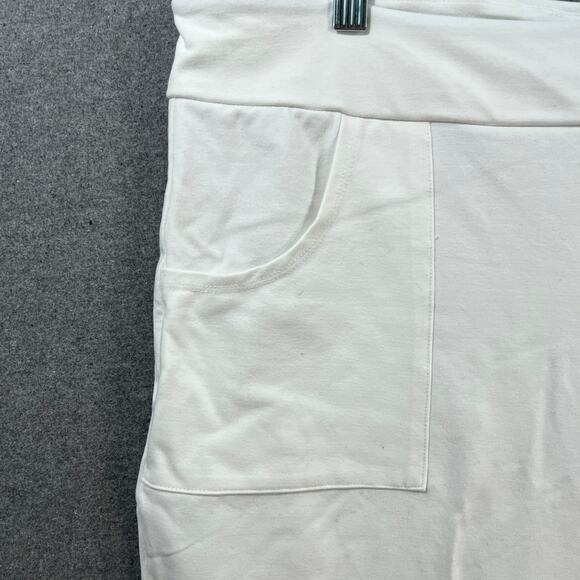 Wicked by Women with Control Cropped Cargo Pants White, Petite X-Large - Picture 7 of 9